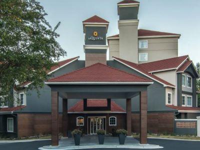 Hotel La Quinta By Wyndham Atlanta Perimeter Medical 3*