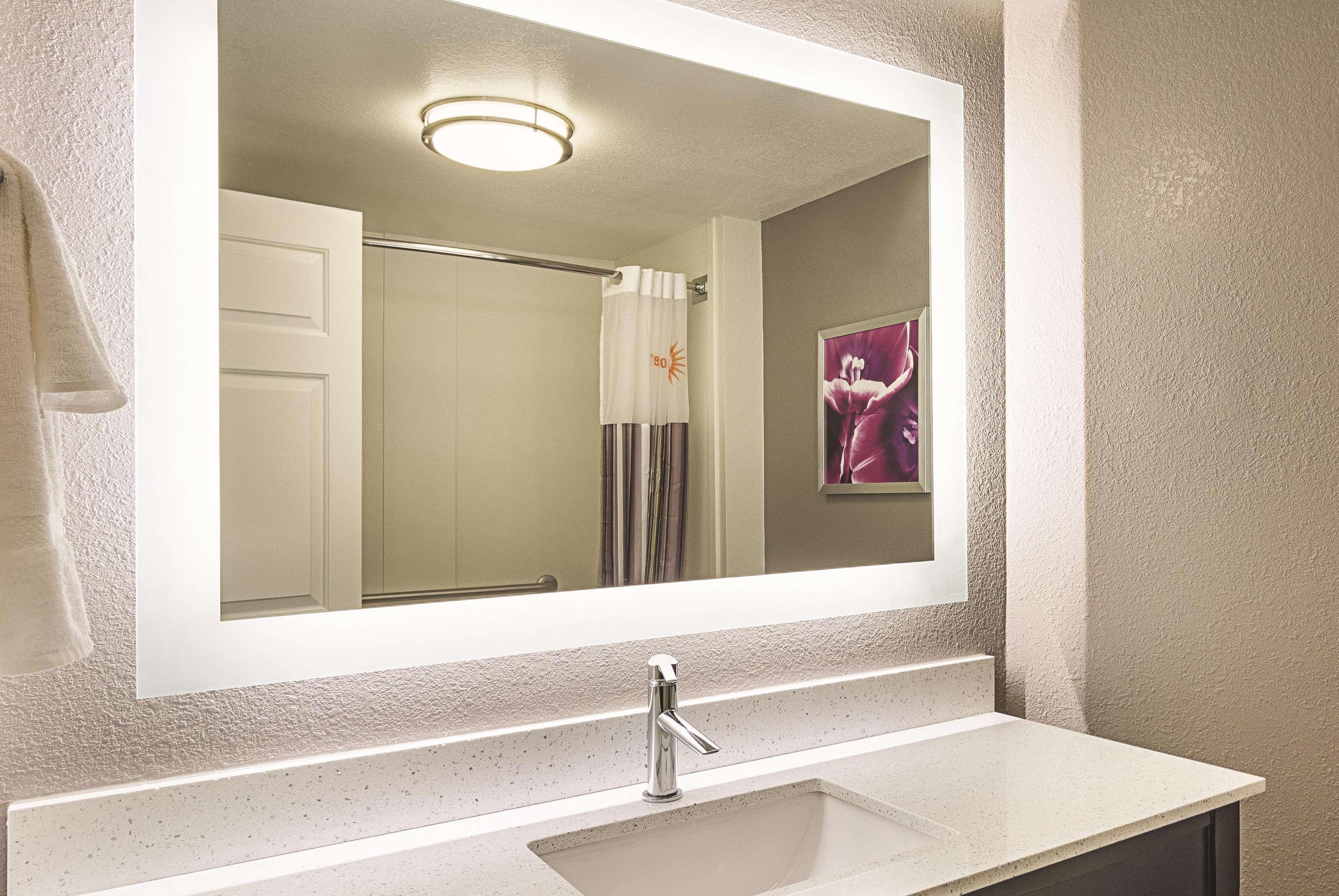 Hotel La Quinta By Wyndham Atlanta Perimeter Medical