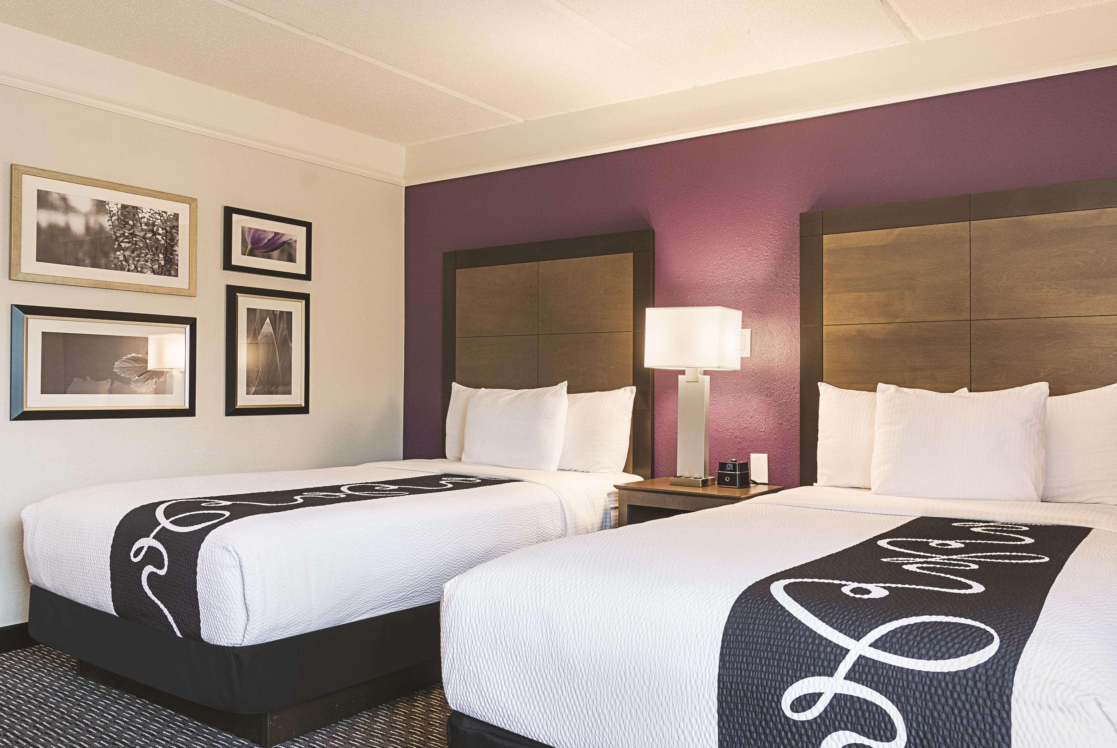 La Quinta By Wyndham Atlanta Perimeter Medical Hotel