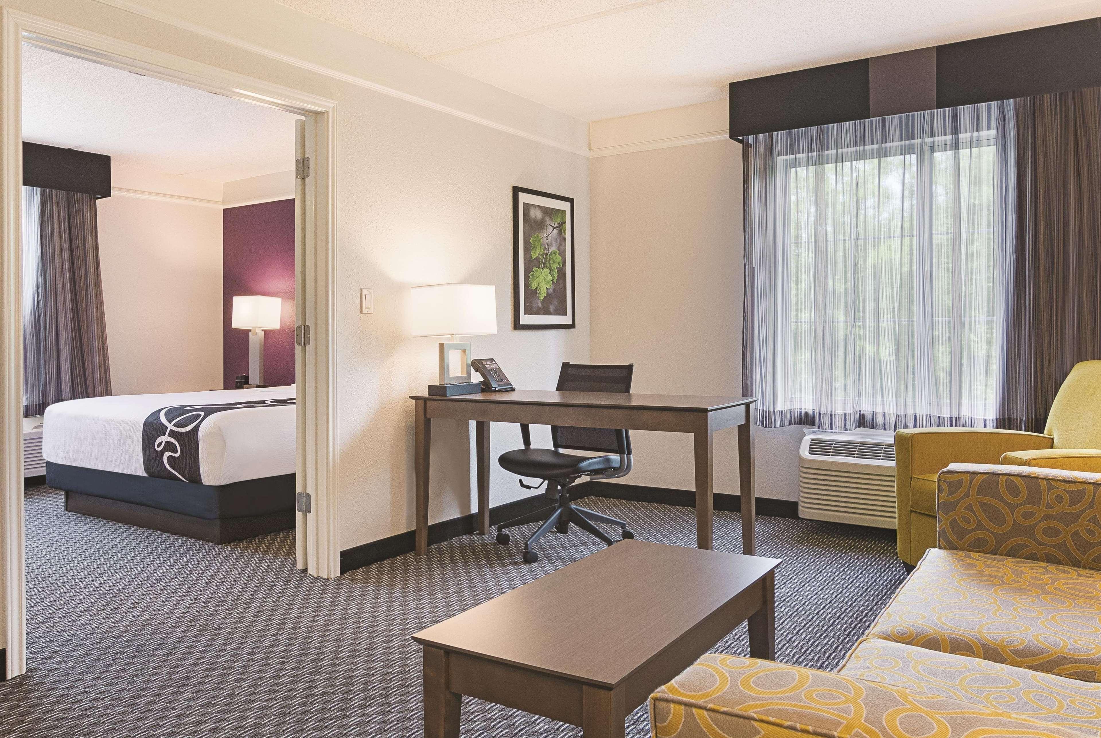 Hotel La Quinta By Wyndham Atlanta Perimeter Medical 3*