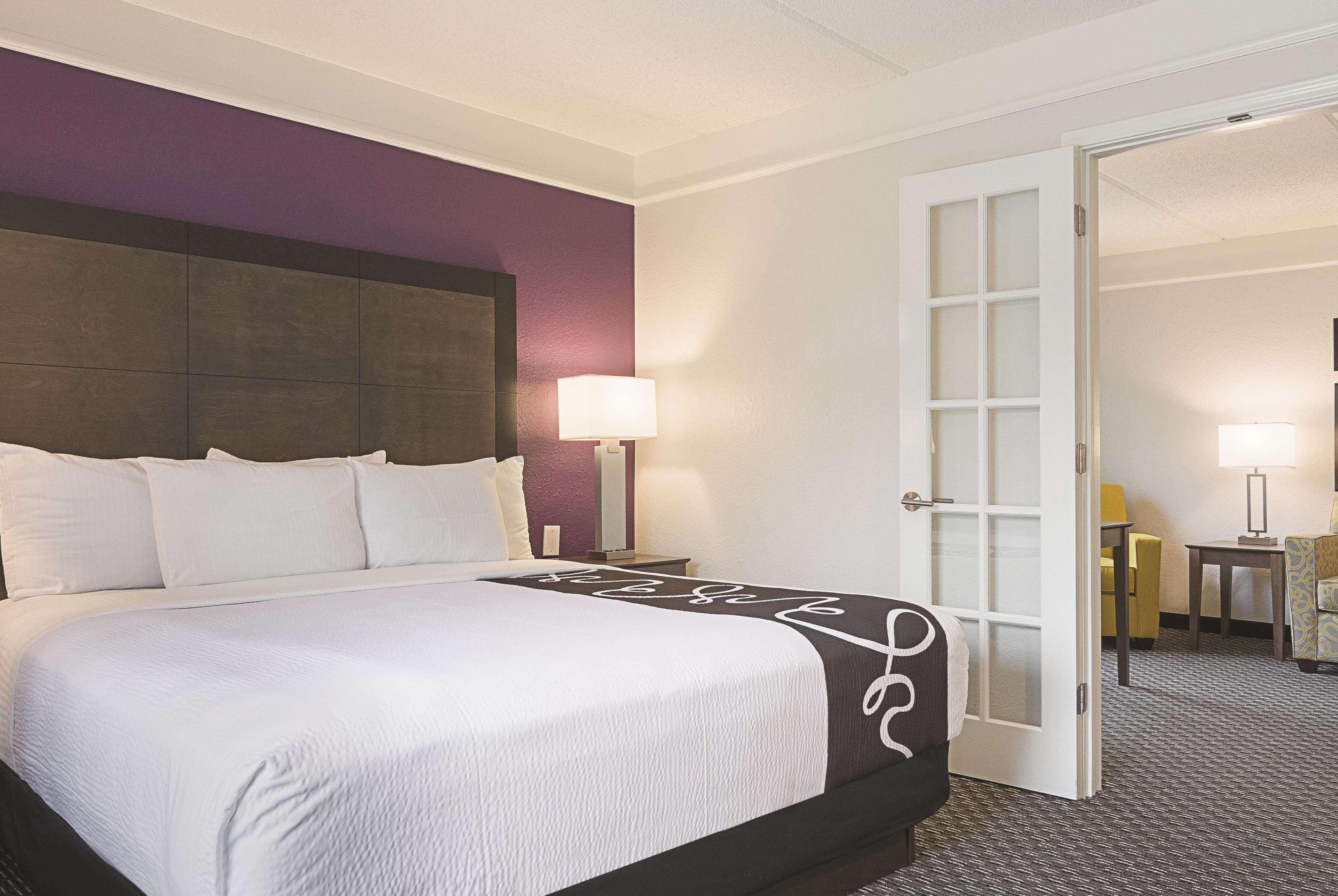 La Quinta By Wyndham Atlanta Perimeter Medical Hotel