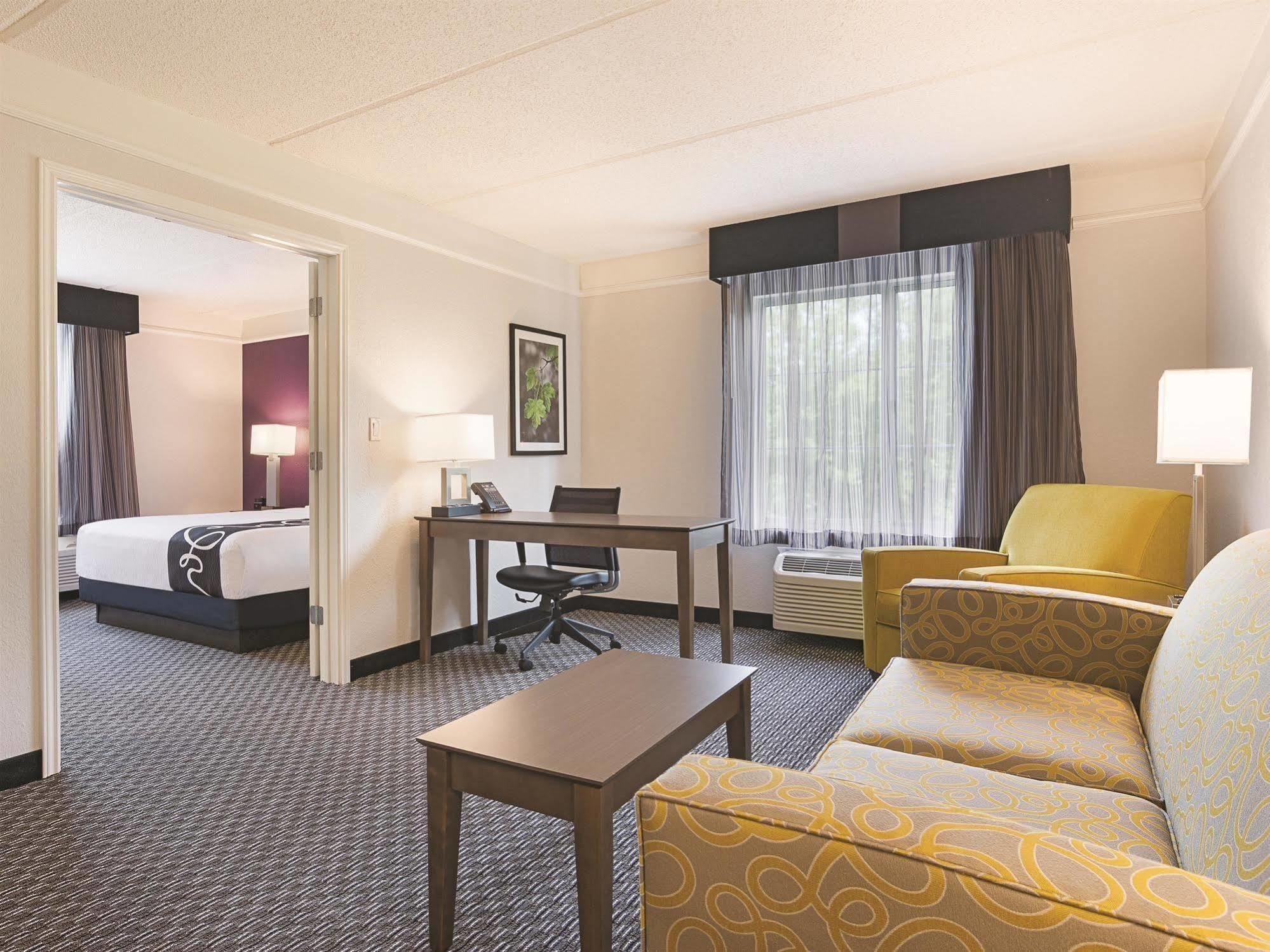 La Quinta By Wyndham Atlanta Perimeter Medical 3*